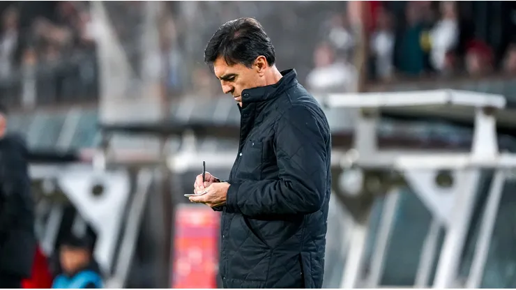 Gustavo Quinteros puede volver a insistir en la llegada de un nuevo refuerzo a Colo Colo.