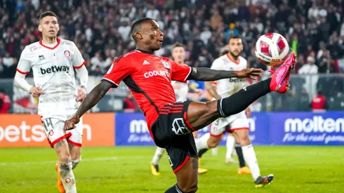 Castillo revela la comodidad de Colo Colo con cambio de sistema.