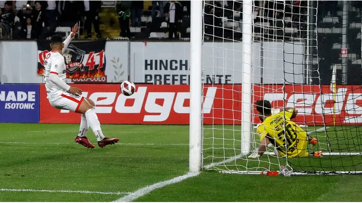 El partido de Colo Colo ante Unión La Calera partió con una gran polémica.