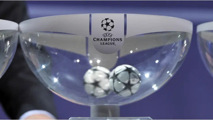 Sánchez mira atento: ¿Dónde ver en vivo el sorteo de la Champions?.