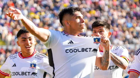 Carlos Palacios no puede más de felicidad por seguir en Colo Colo.