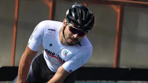 Patinador de Colo Colo grita campeón mundial en los 200 metros.