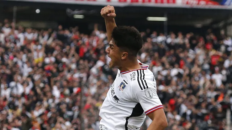 Esteban Paredes postula a Pizarro para el debut en las Eliminatorias.