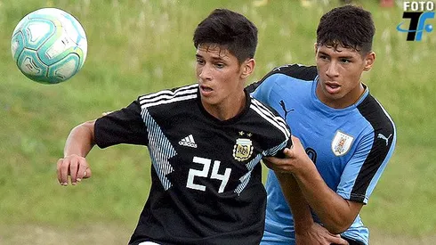 Alan Saldivia en la Celeste. Crédito: Archivo.