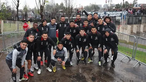 ¡Tremendo arengazo! Hinchas le dan el último aliento a Colo Colo antes de la final ante UC.