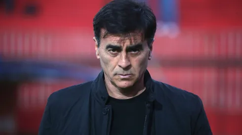 Gustavo Quinteros estalla tras el penal no cobrado a Colo Colo.