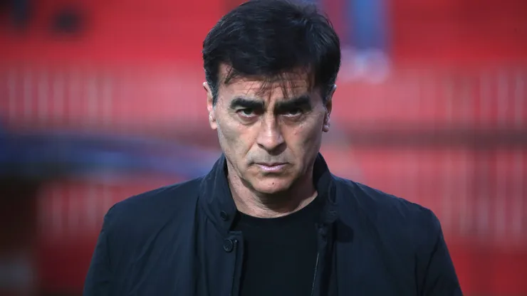 Gustavo Quinteros estalla tras el penal no cobrado a Colo Colo.