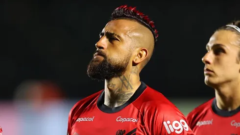 Arturo Vidal estalla tras su golazo anulado por el VAR: “Todavía no lo creo”.