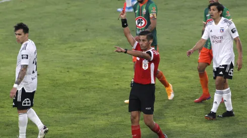 El árbitro para el Colo Colo vs UC. Crédito: Photosport