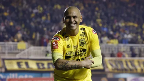Humberto Suazo anota golazo y sigue vigente en la Primera B.