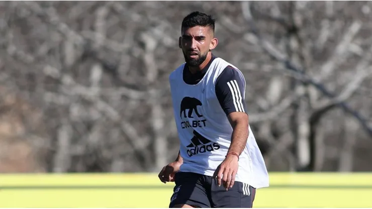 Emiliano Amor fue titular en el amistoso entre Colo Colo e Iberia