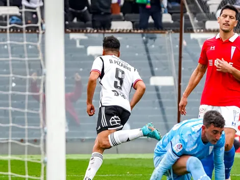 Fernando Zampedri le hace un queque a Damián Pizarro