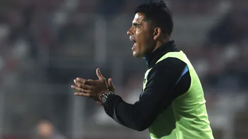 Miguel Riffo vuelve a entrenar en Primera División