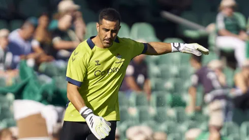 Betis complica a Bravo con la búsqueda de un nuevo arquero.