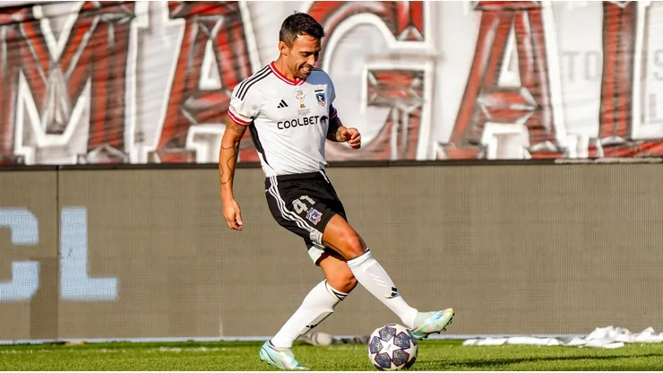 Fernando Meza alaba a Jorge Valdivia.
