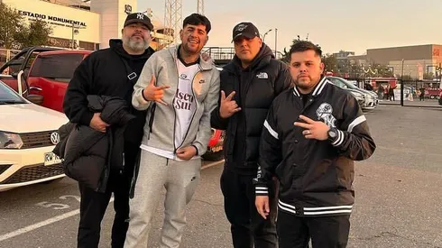 Cantante urbano Julianno Sosa estuvo en el Monumental apoyando a Colo Colo