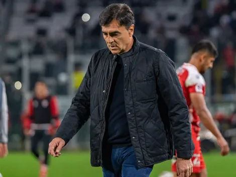 Histórico de Colo Colo defiende a Quinteros tras malos resultados