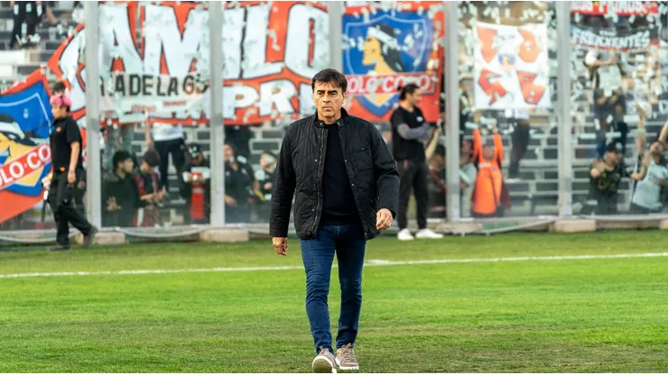 Colo Colo y Gustavo Quinteros se jugarán un partido clave ante Cobresal, líder del Campeonato Nacional.