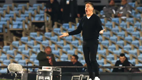 Histórico jugador de Colo Colo sale en defensa de Eduardo Berizzo.