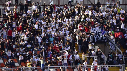 Hinchas de Colo Colo en la Ruca. Crédito: Photosport