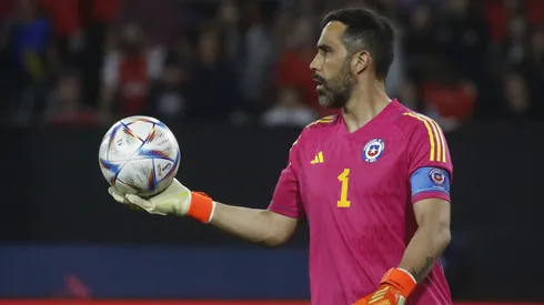 Iván Zamorano dispara contra Berizzo por marginación de Claudio Bravo.