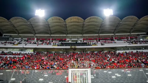 El Monumental estuvo en alerta por concierto.