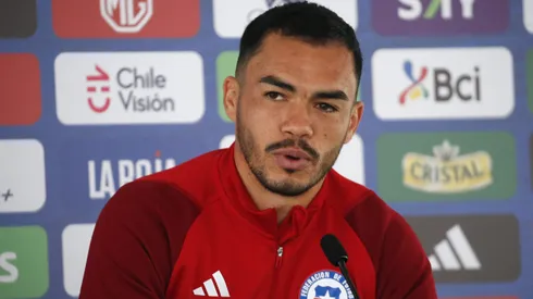 Gabriel Suazo en la Roja. Crédito: Photosport