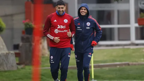 Poli y Beausejour se quitan el sombrero de elogios para Suazo.