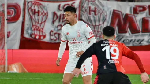 Williams Alarcón la rompe en Huracán.