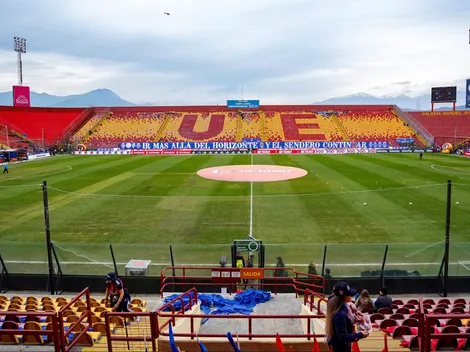 El irregular estado de la cancha del Santa Laura