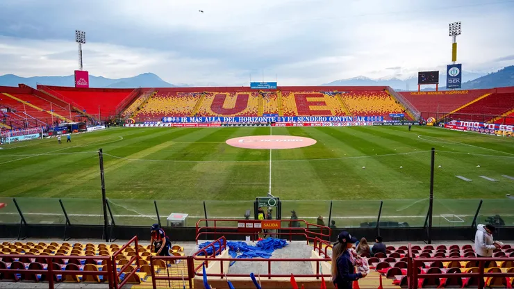 Así está la cancha del Santa Laura antes del Superclásico.