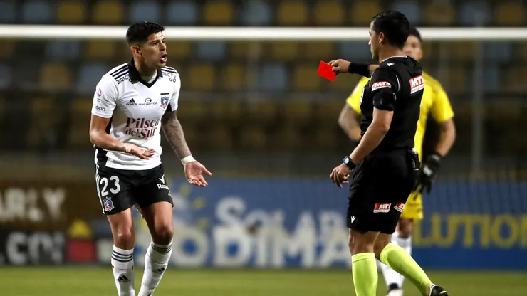 Felipe González ante Colo Colo. Crédito: Photosport
