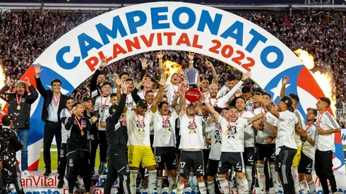 Colo Colo festejó la estrella 33 en su casa.
