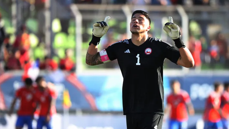 Brayan Cortés portó con orgullo la jineta de capitán en Santiago 2023.