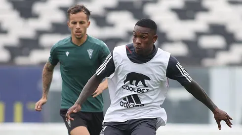 Con sorpresiva delantera: La formación de Colo Colo en el amistoso ante Santiago Wanderers.