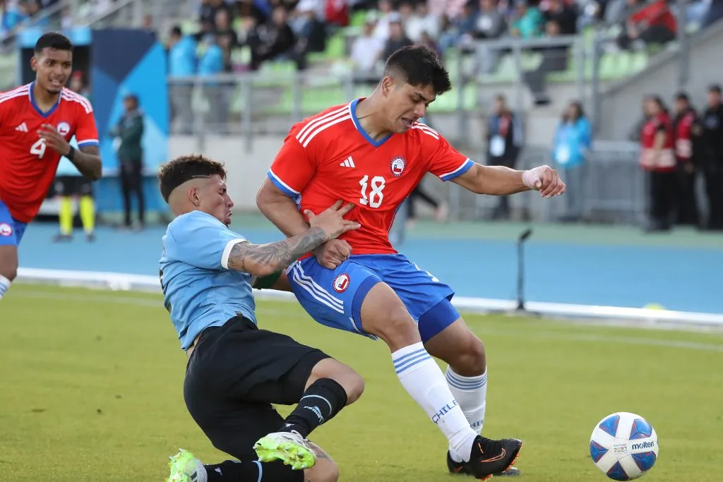Alan Saldivia y Uruguay se jugarán la clasificación a las semifinales de Santiago 2023 frente a México. Fuente: Photosport.