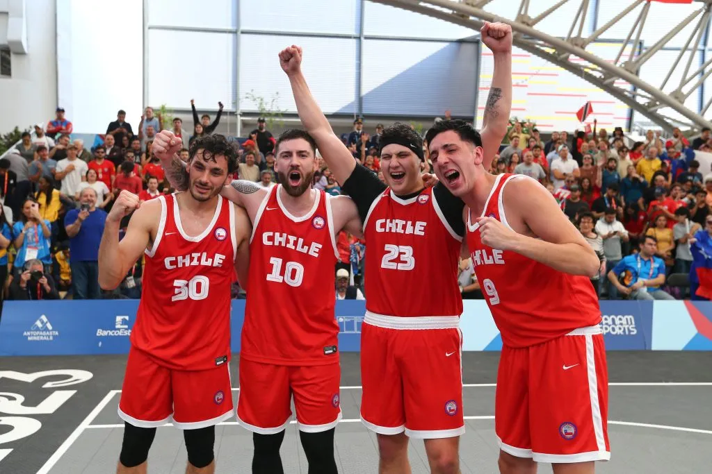 Chile logró plata en el básquet 3×3 masculino | Foto: Álex Díaz/Santiago 2023 vía Photosport