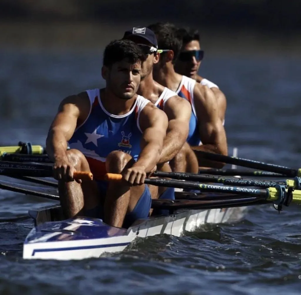 Equipo de remo masculino le da una nueva plata a Chile.