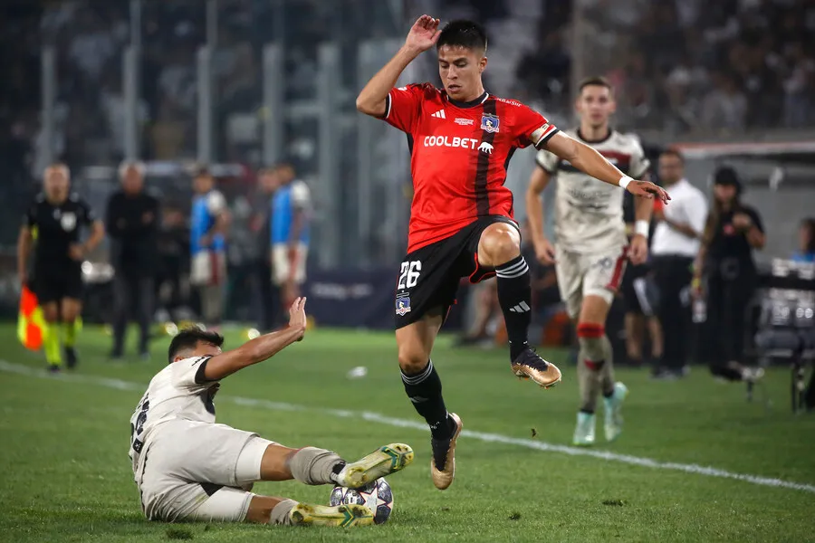 Matías Moya sufrió una contractura en el amistoso ante Palestino. | Foto: Jonnathan Oyarzún / Photosport