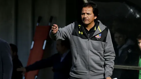 Hugo González como técnico de Colo Colo.