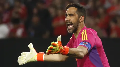 Jorge Valdivia clama por el regreso de Claudio Bravo a la Roja.