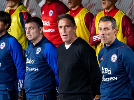 Marcelo Barticciotto va en ayuda de Eduardo Berizzo