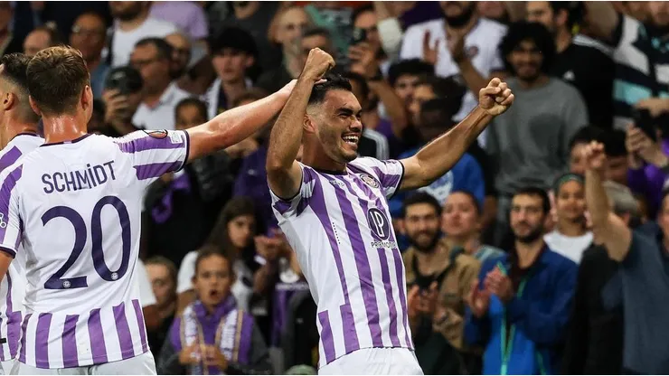 UEFA rememora partidazo de Suazo con Toulouse en Europa League.