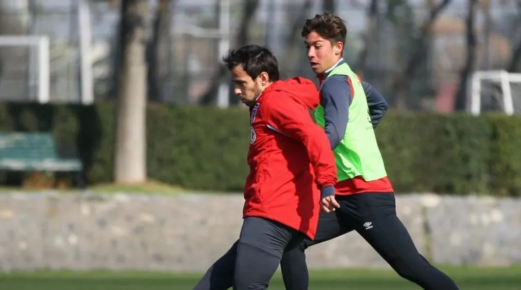 Felipe Loyola junto a Jorge Valdivia en Colo Colo. 