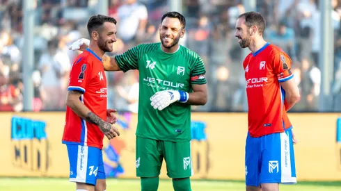 Figura de la despedida de Fernández queda encantado con Colo Colo.