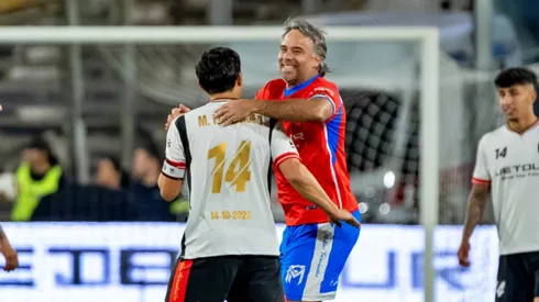 Fernando González se robó la película en la despedida de Matías Fernández.