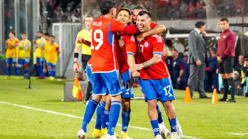 Chile tiene formación confirmada ante Perú.
