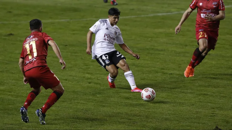 Debut de Jordhy Thompson en Colo Colo. Crédito: Photosport