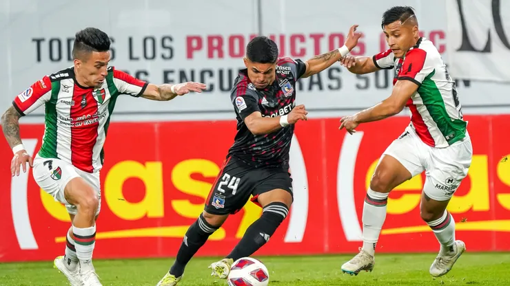 Colo Colo y Palestino se ven las caras en el Estadio Municipal de La Cisterna.