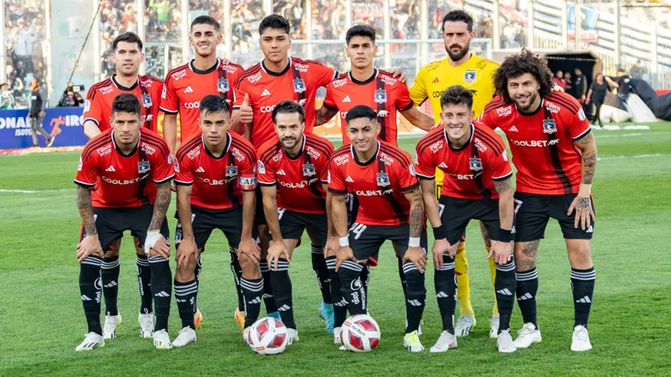 Formación de Colo Colo. Crédito: Guille Salazar, DaleAlbo.